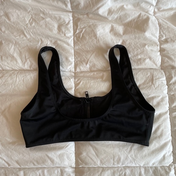 Coulbourne Bond Bikini Top - Picture 4 of 6